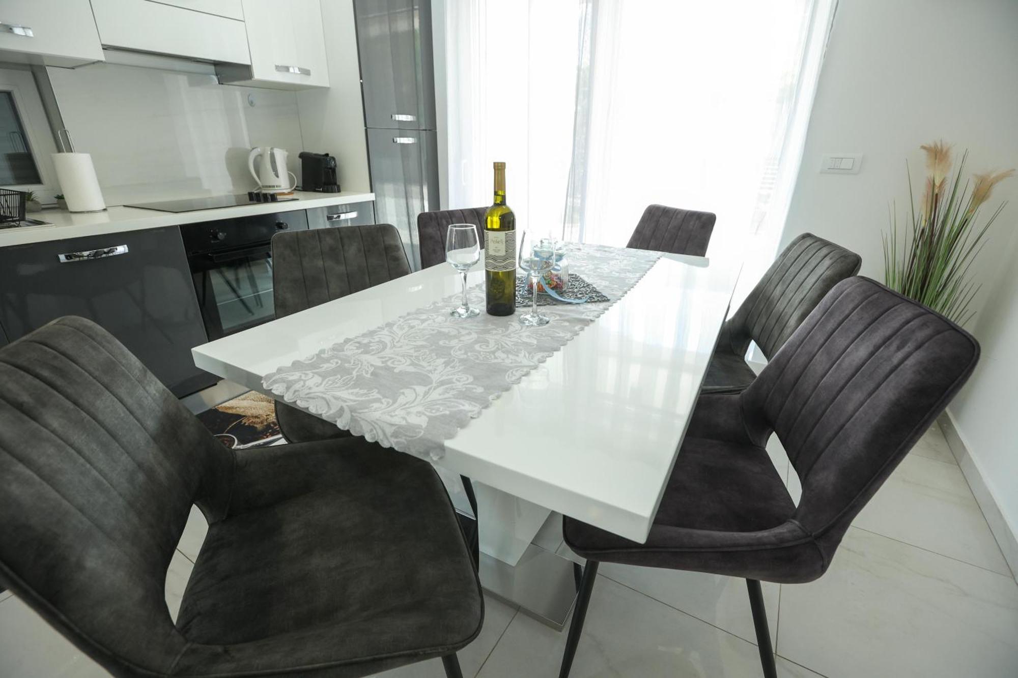 Km Exclusive Apartments Zadar Exterior photo